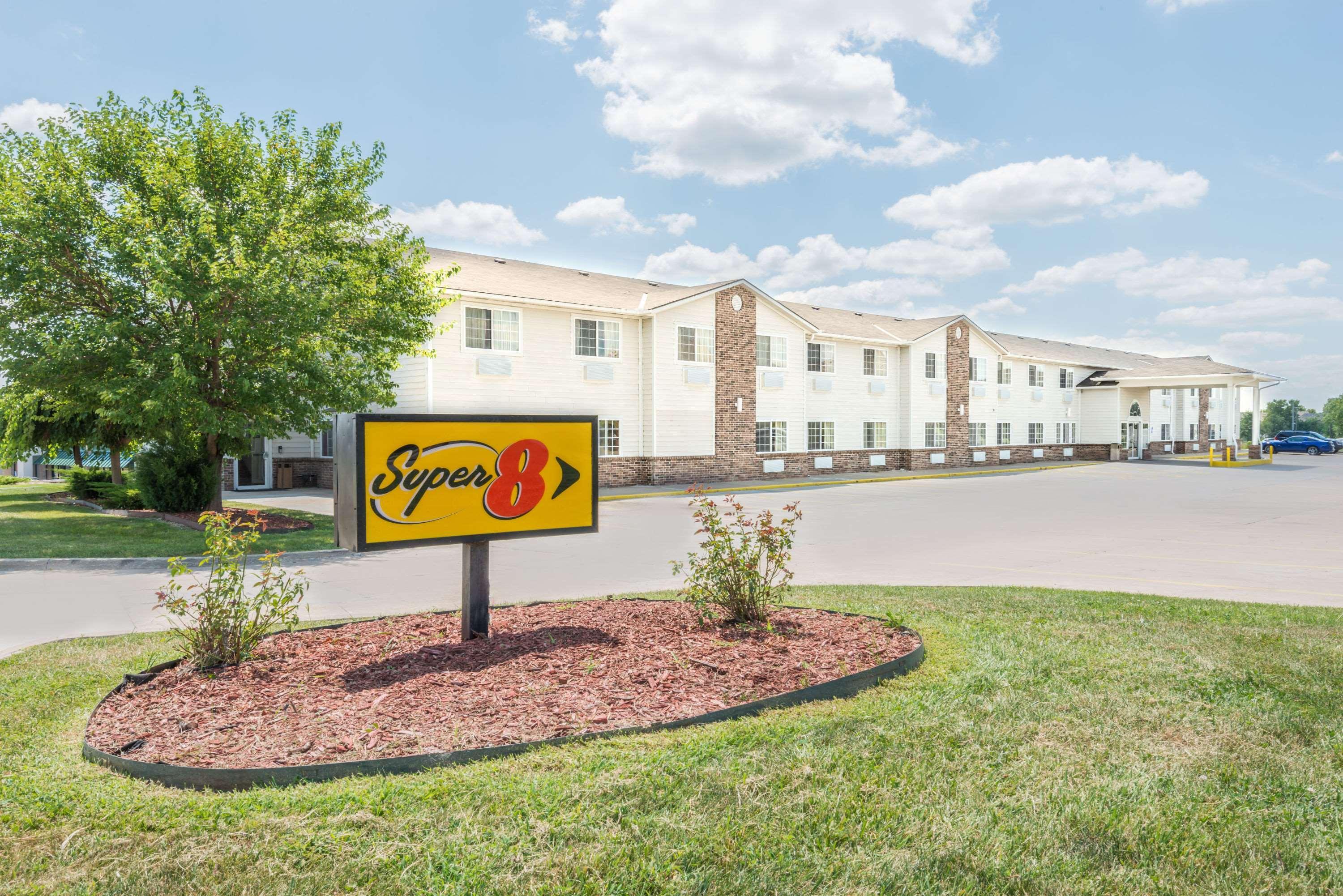 Super 8 By Wyndham Platte City Kansas City Area Екстер'єр фото