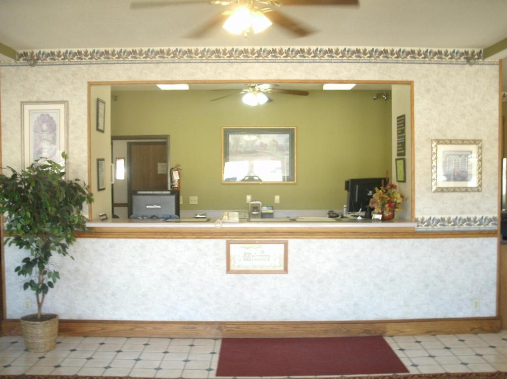 Super 8 By Wyndham Platte City Kansas City Area Екстер'єр фото