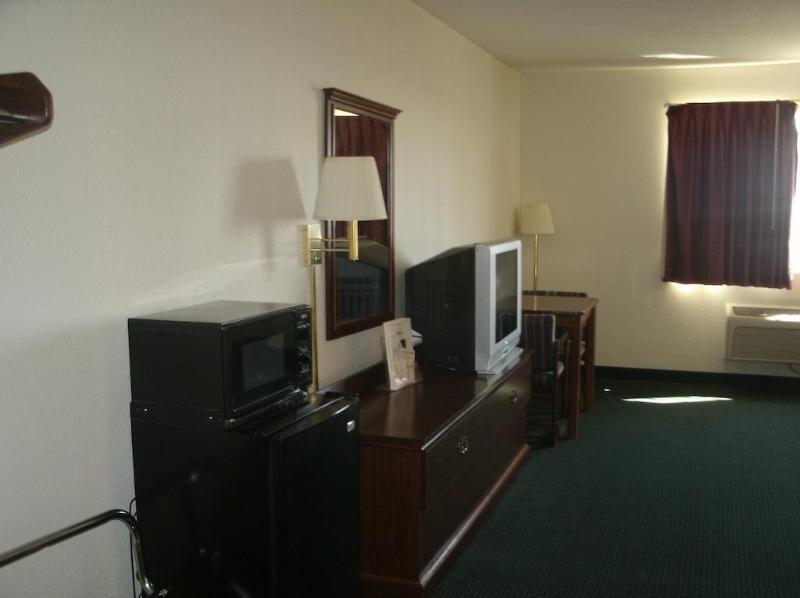 Super 8 By Wyndham Platte City Kansas City Area Екстер'єр фото