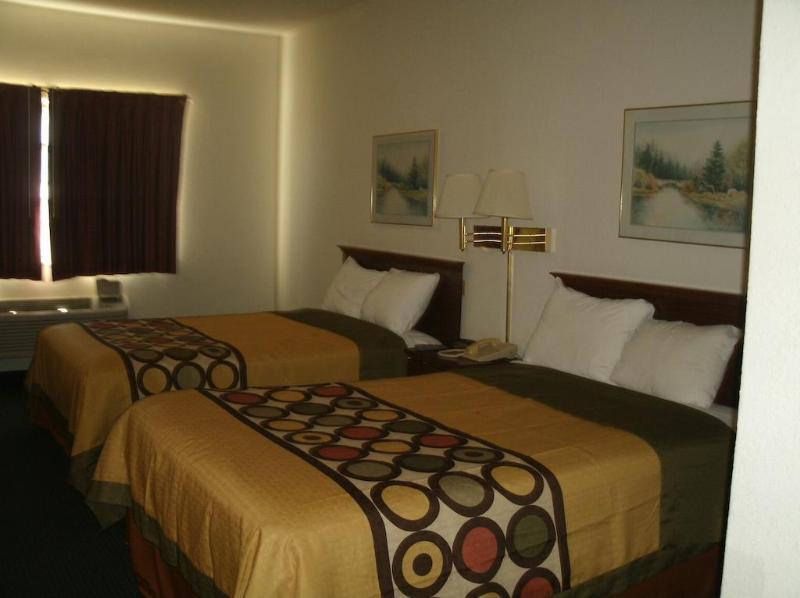 Super 8 By Wyndham Platte City Kansas City Area Екстер'єр фото